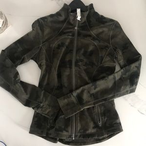Lululemon green camo Zip up Jacket